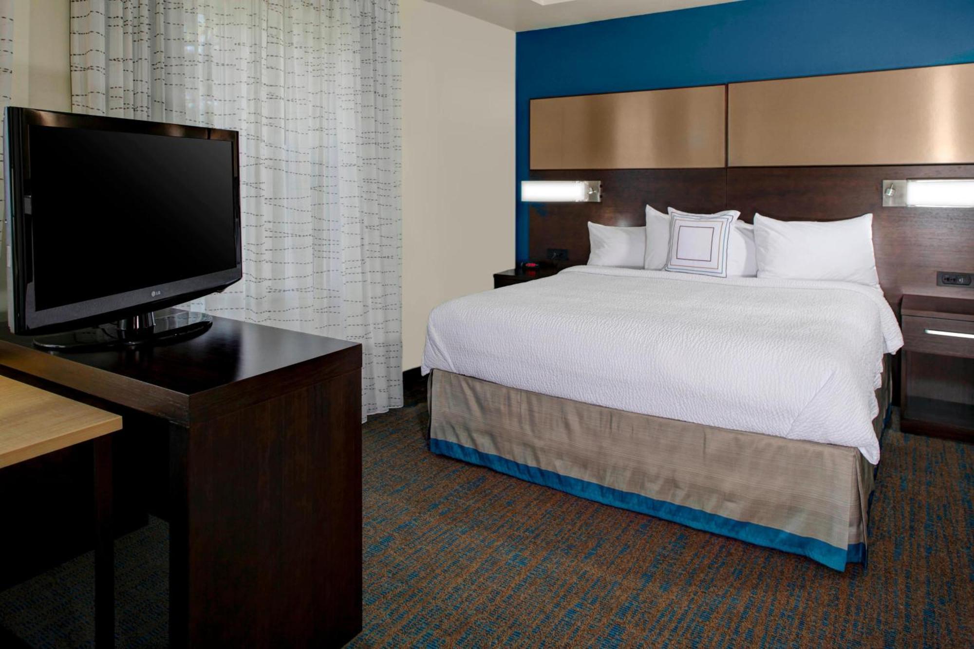 By Marriott Cleveland 3* Beachwood