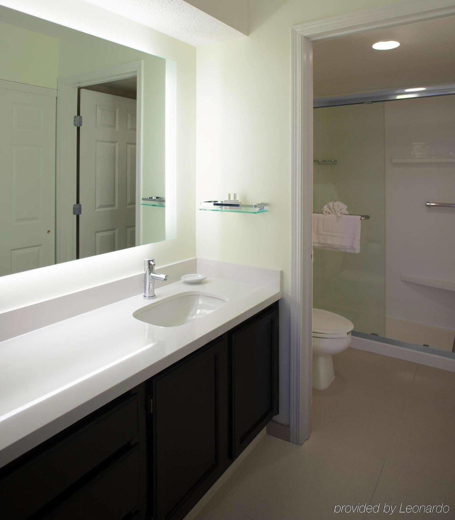 By Marriott Cleveland Hotel 3*